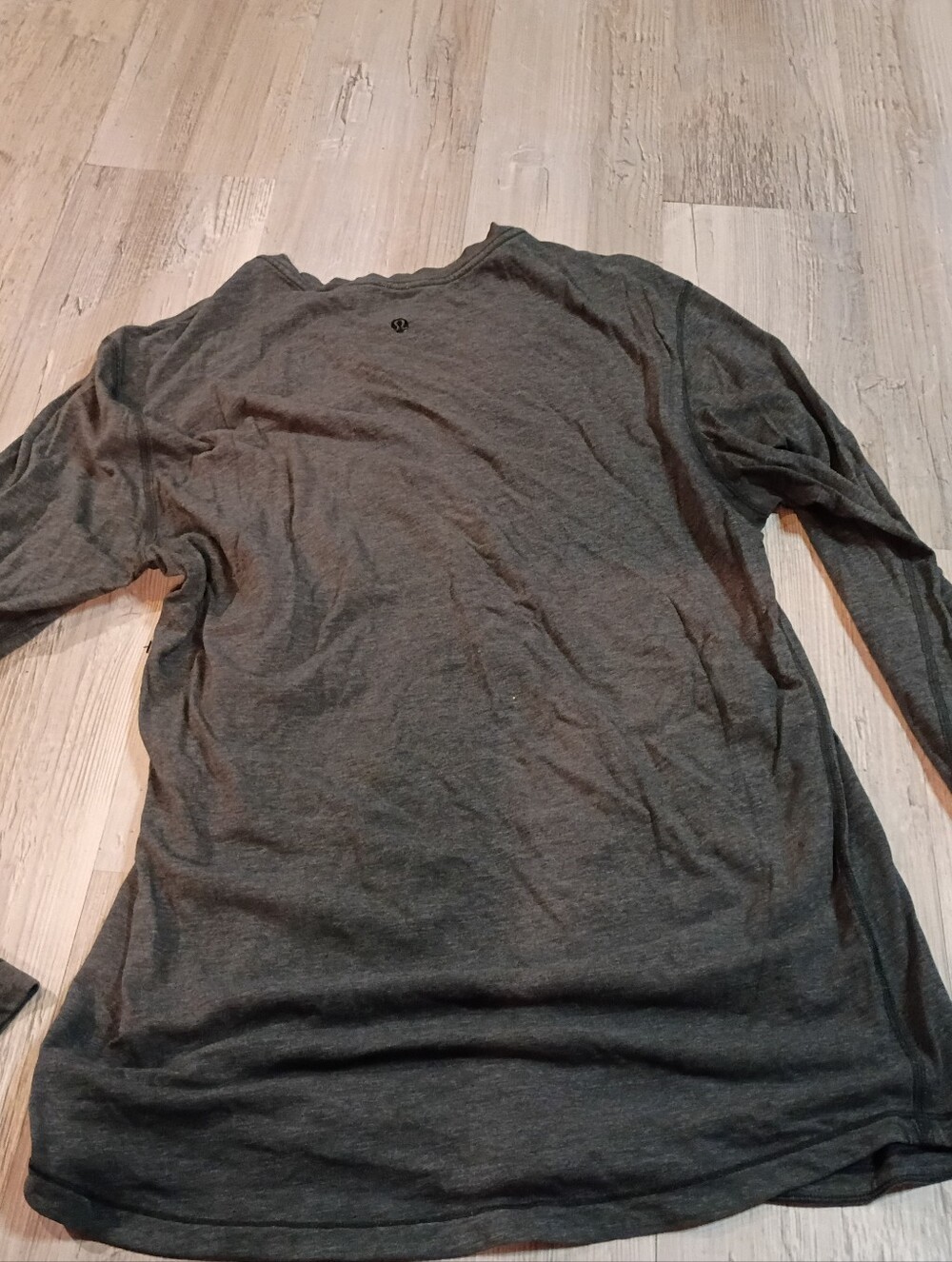 Lululemon - Picture 4 of 6